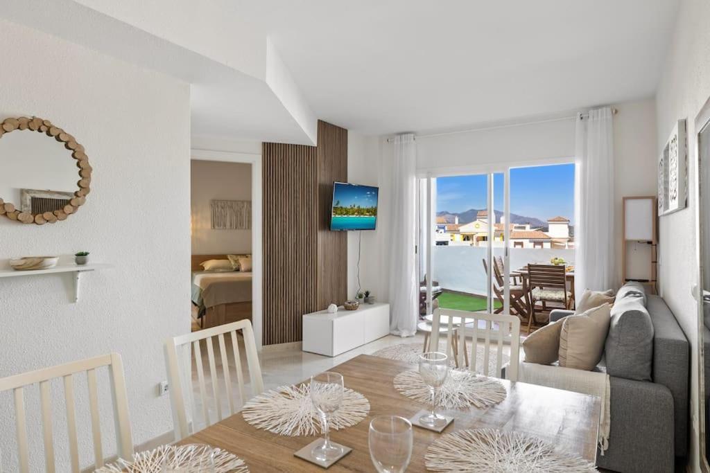 Beautiful 3 Bed Stylish & Cozy Apartment - Susanna Suite Mijas Extérieur photo
